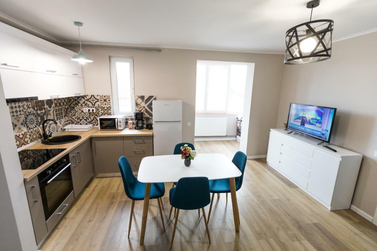 Sunshine Apartament Târgu-Mureş エクステリア 写真